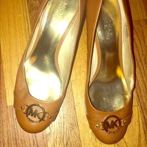Michael Kora Kitten heels